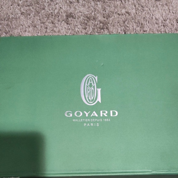 Black and White Crossbody Bag - Picture 4 of 16